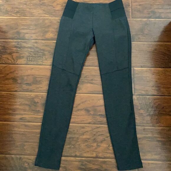 Kut From The Kloth Gray With Black Leggings - Picture 6 of 13